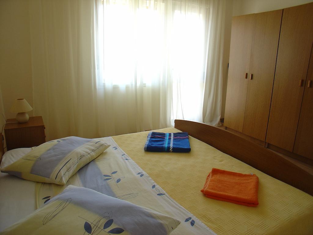 Apartment Tomy Trogir Room photo