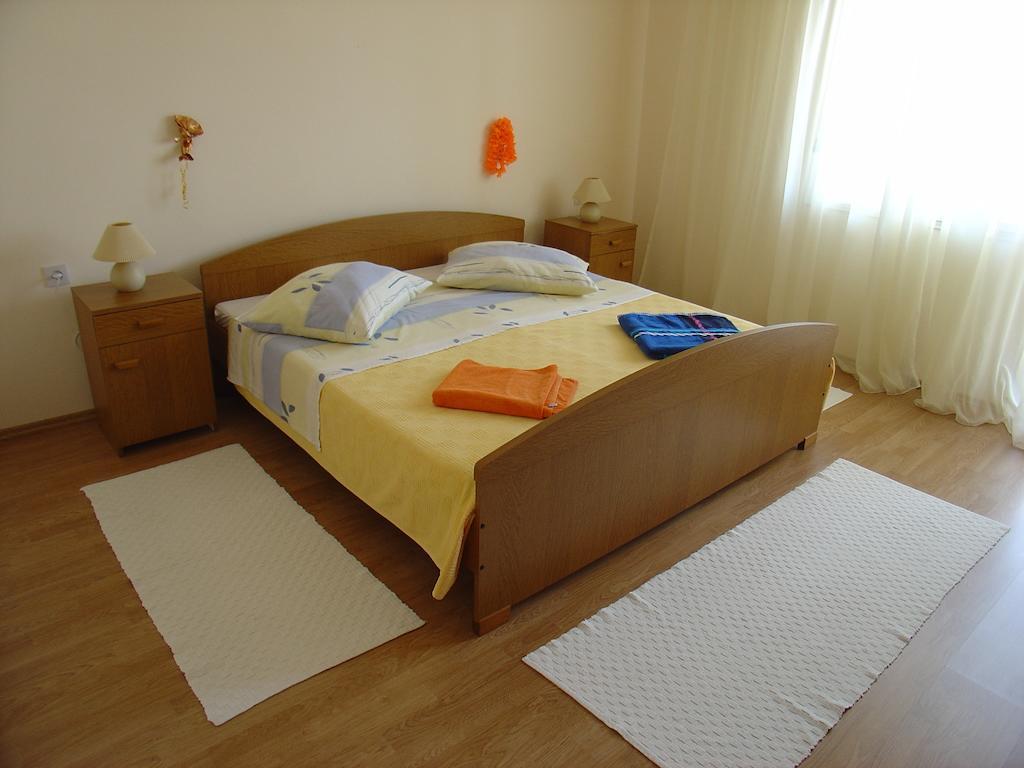 Apartment Tomy Trogir Exterior photo